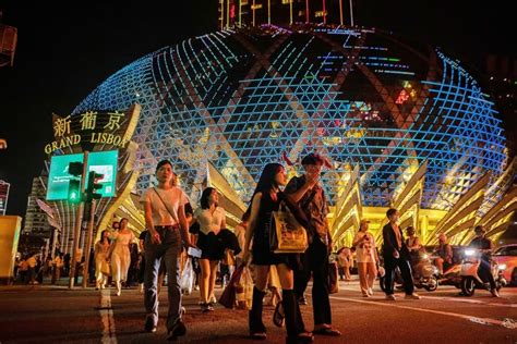 macau casino dresscode|macau gambling age.